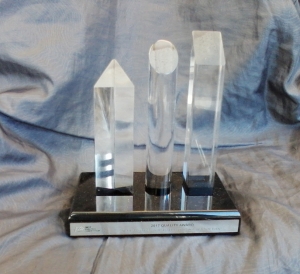 2017 wpi quality award trophy - web