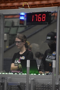 Jill and Yi at Station